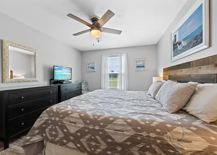 Apartment Colony Club E1